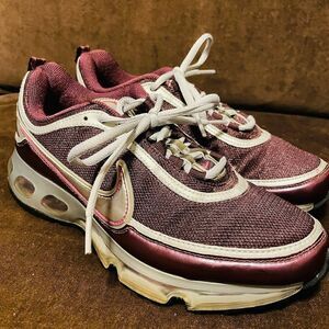 Gorgeous Vintage Nike Zoom Air Max 360 Burgundy Maroon White Womens 9 US 40.5 EU